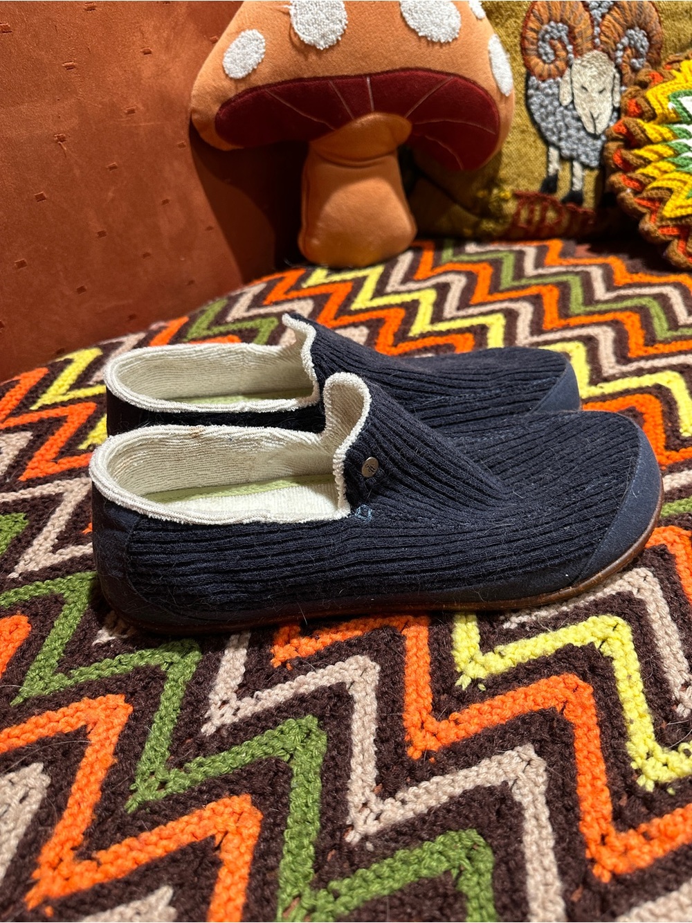 Smartwool Men's Navy Blue Slip-On Wool Loafers size 11 slippers shoes